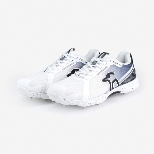 KC 2.0 SPIKE CRICKET SHOE WHITE/BLACK