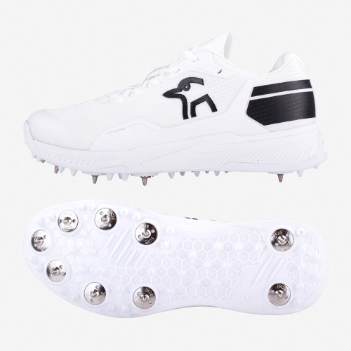 Size 1 hot sale cricket spikes