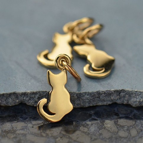 Gold hot sale cat charms